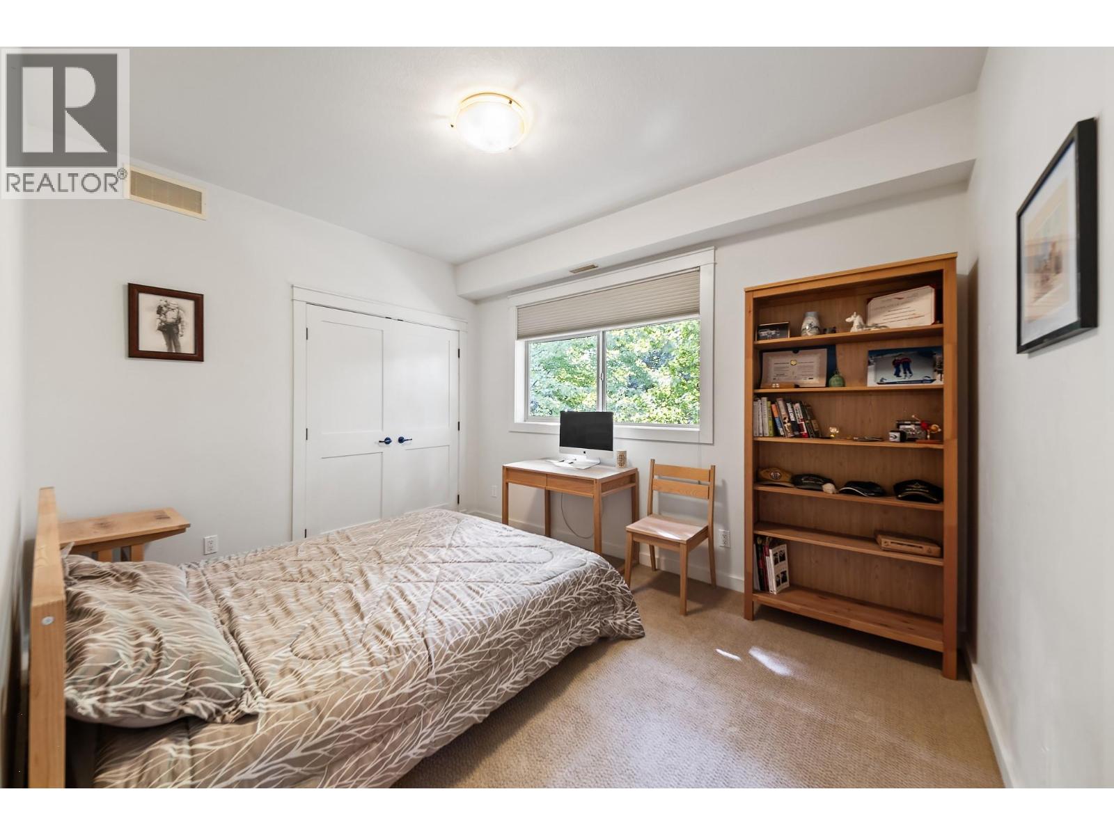 214 511 Yates Road, Kelowna