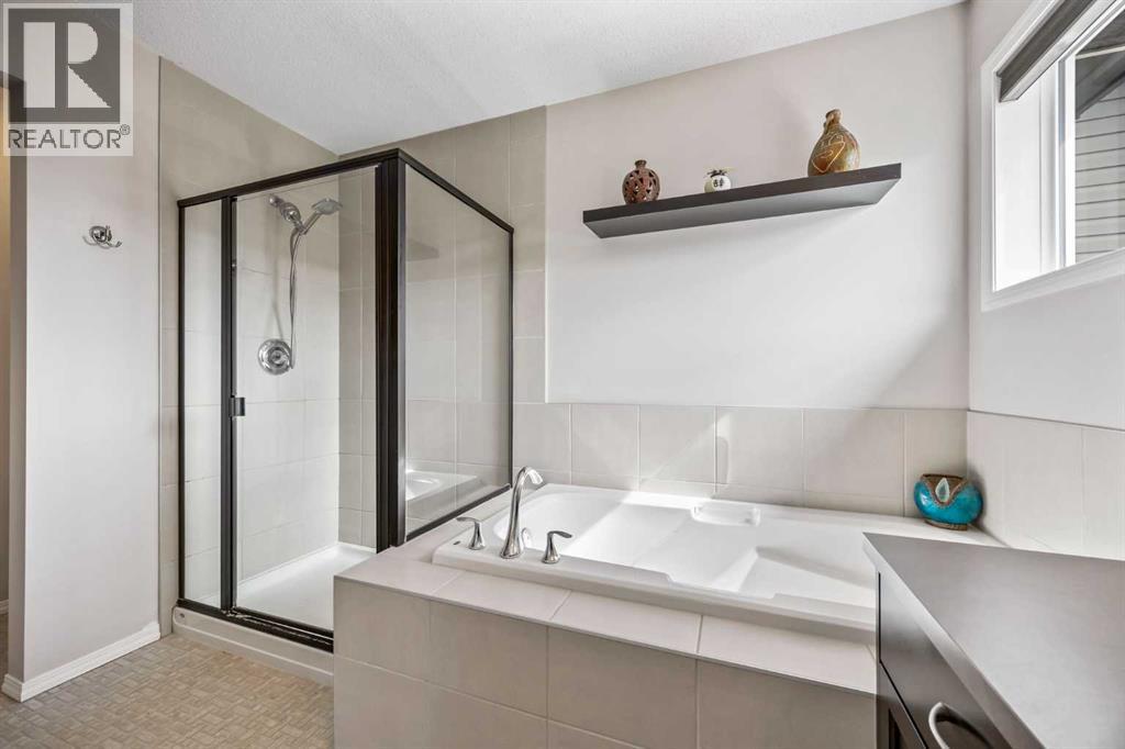 Single Family House for Sale in  Auburn Glen Way SE Auburn Bay Calgary 
