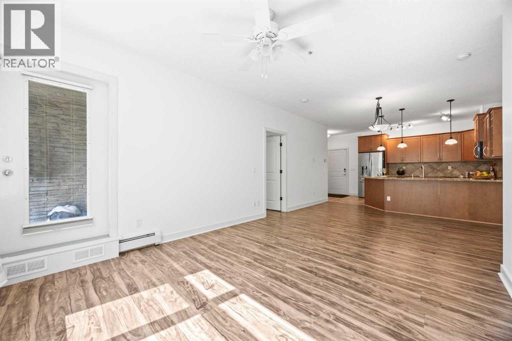 223, 35 Aspenmont Heights SW, Calgary, Alberta