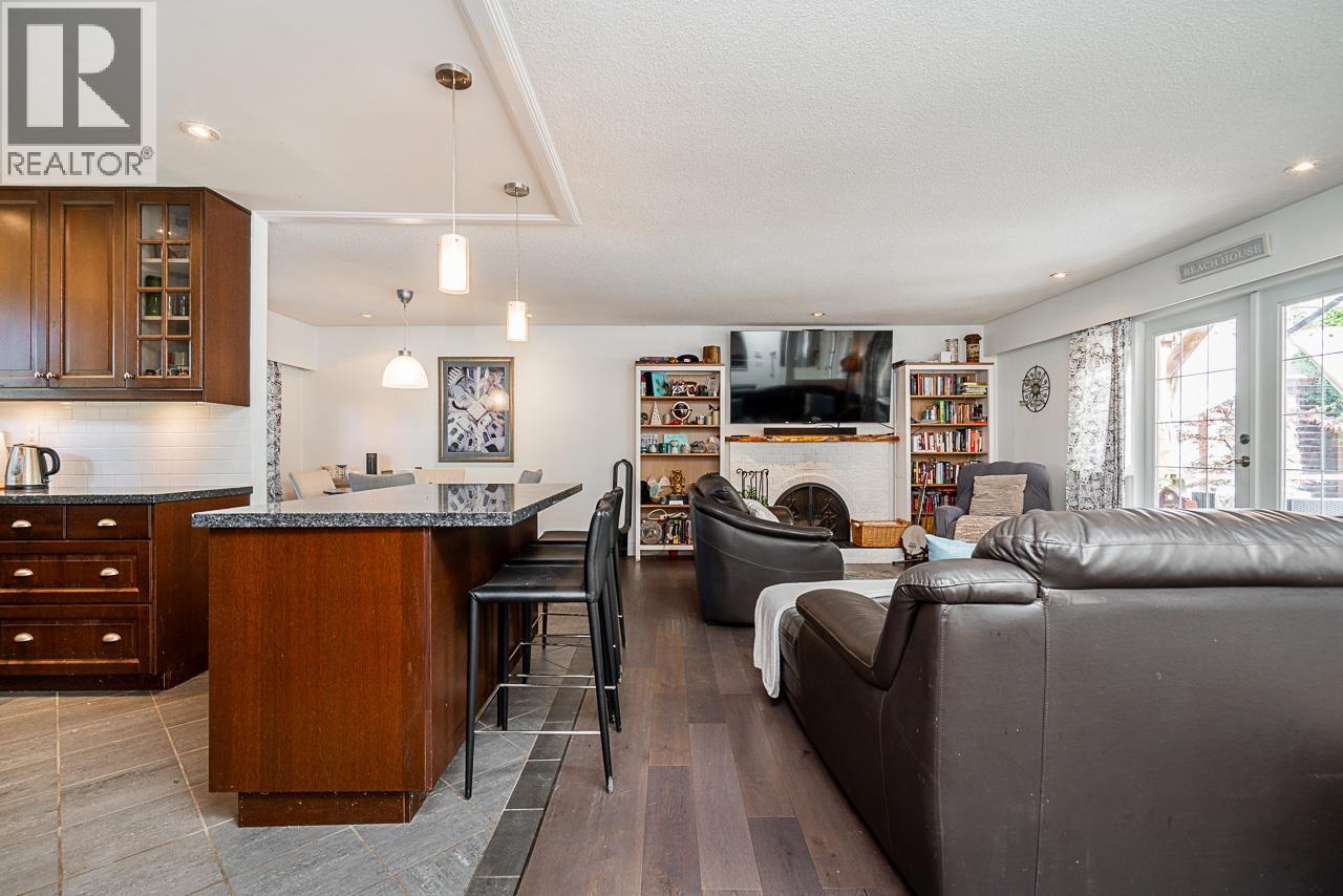 Photo 7 of 173 English Bluff Road, Tsawwassen BC