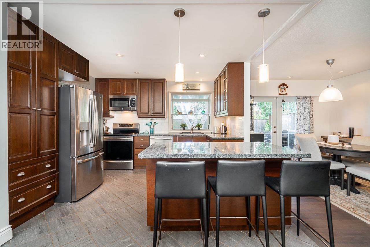 Photo 11 of 173 English Bluff Road, Tsawwassen BC