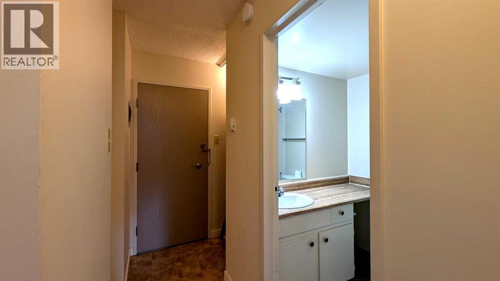 Single Family House for Sale in    Avenue SW Beltline Calgary 
