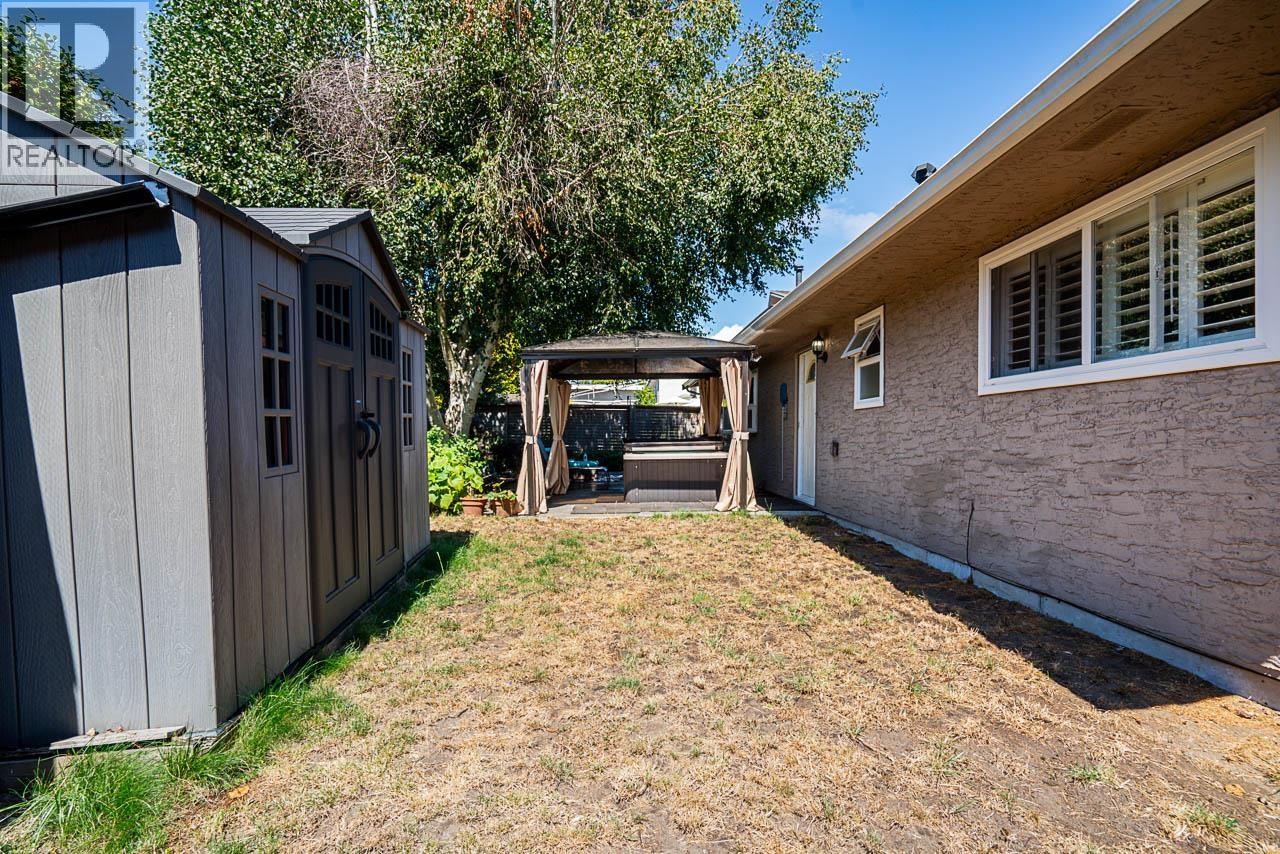 Photo 1 of 173 English Bluff Road, Tsawwassen BC