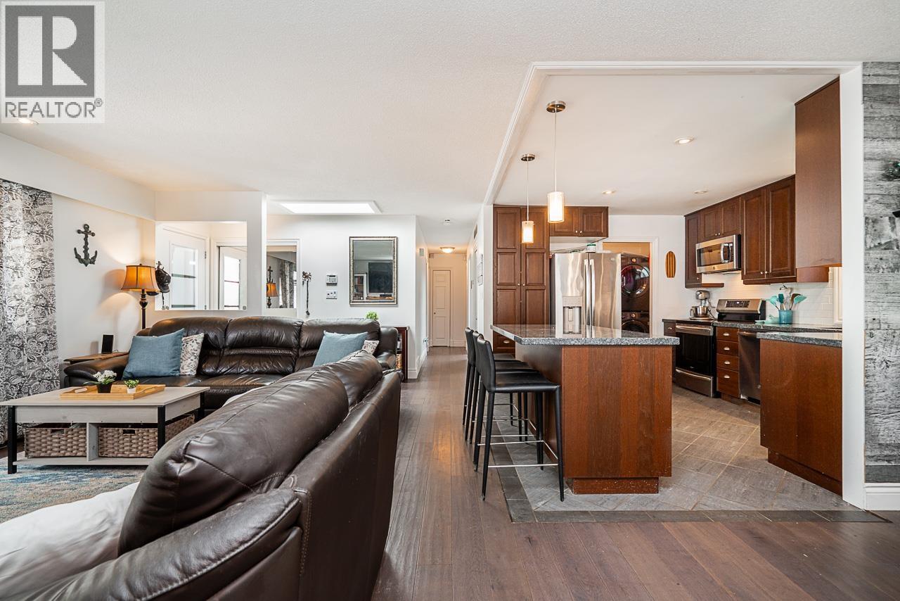 Photo 17 of 173 English Bluff Road, Tsawwassen BC