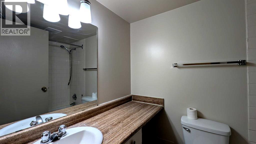 Single Family House for Sale in    Avenue SW Beltline Calgary 