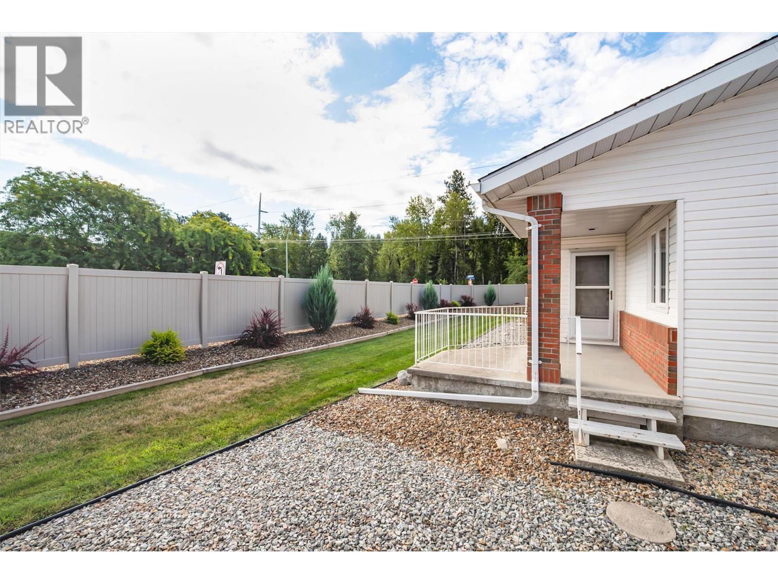 113 1885 Parkview Crescent, Kelowna