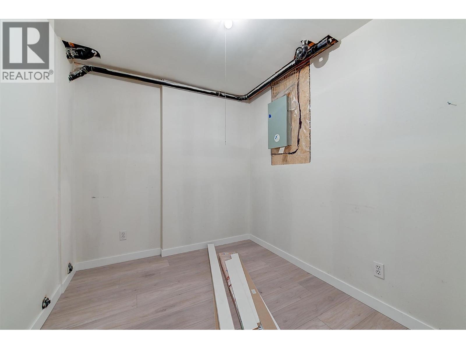 113 1885 Parkview Crescent, Kelowna