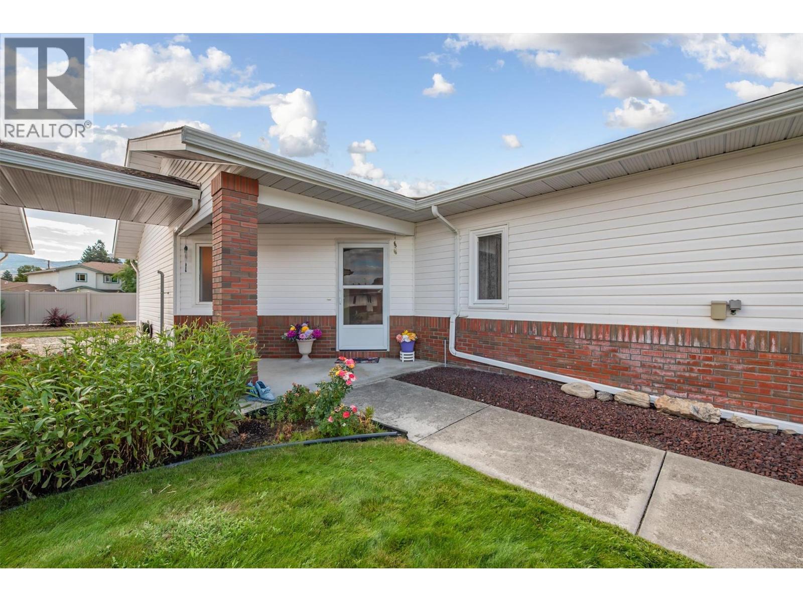 113 1885 Parkview Crescent, Kelowna