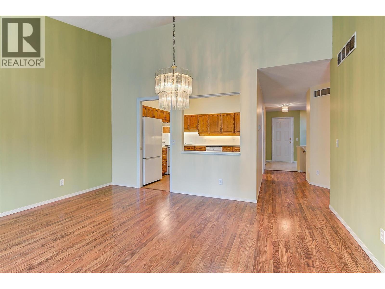 113 1885 Parkview Crescent, Kelowna