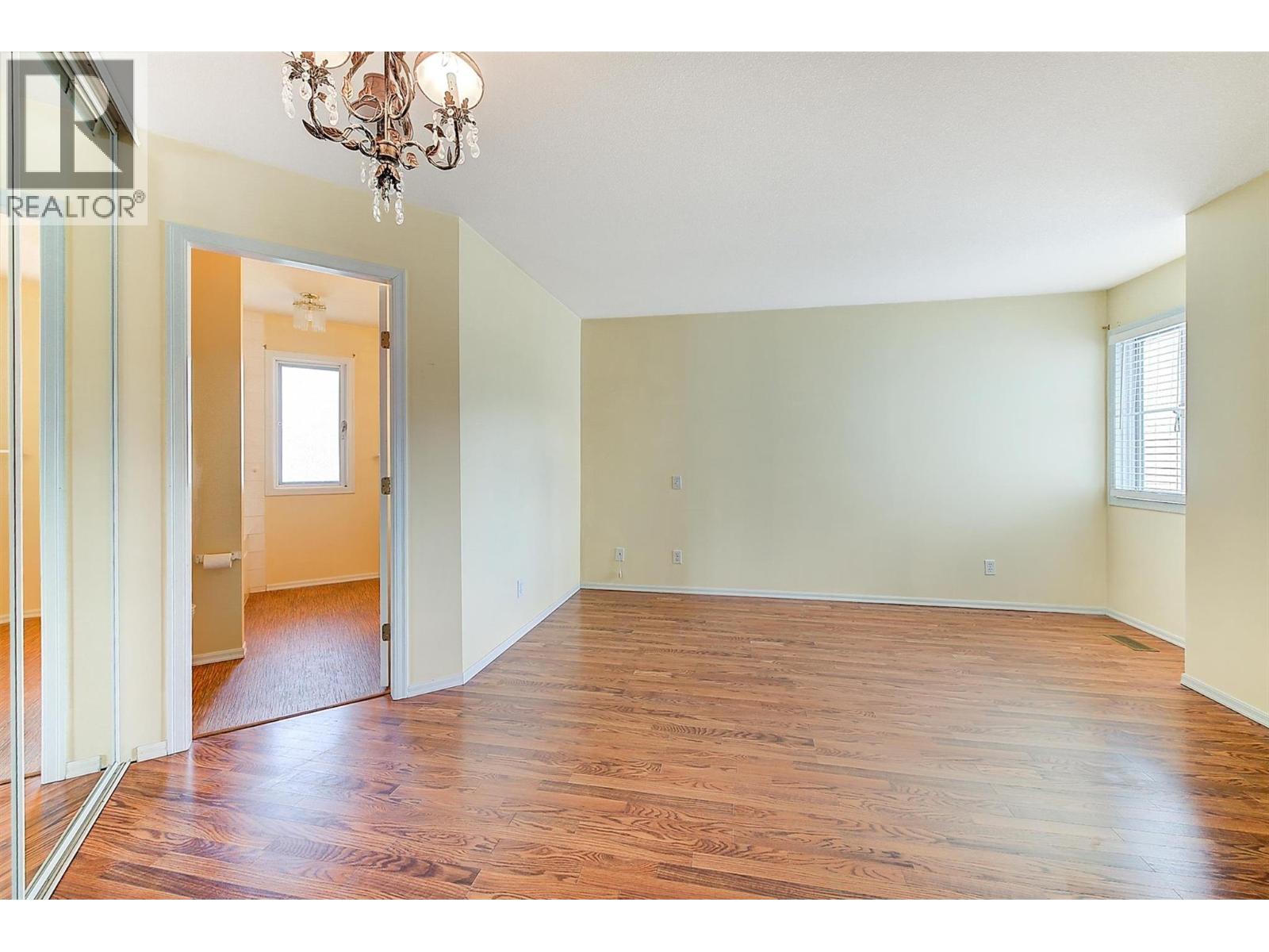 113 1885 Parkview Crescent, Kelowna