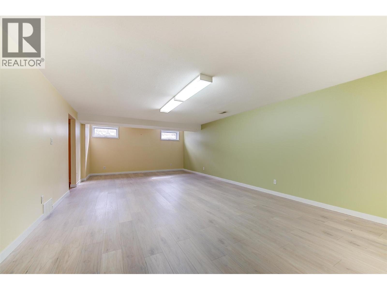 113 1885 Parkview Crescent, Kelowna