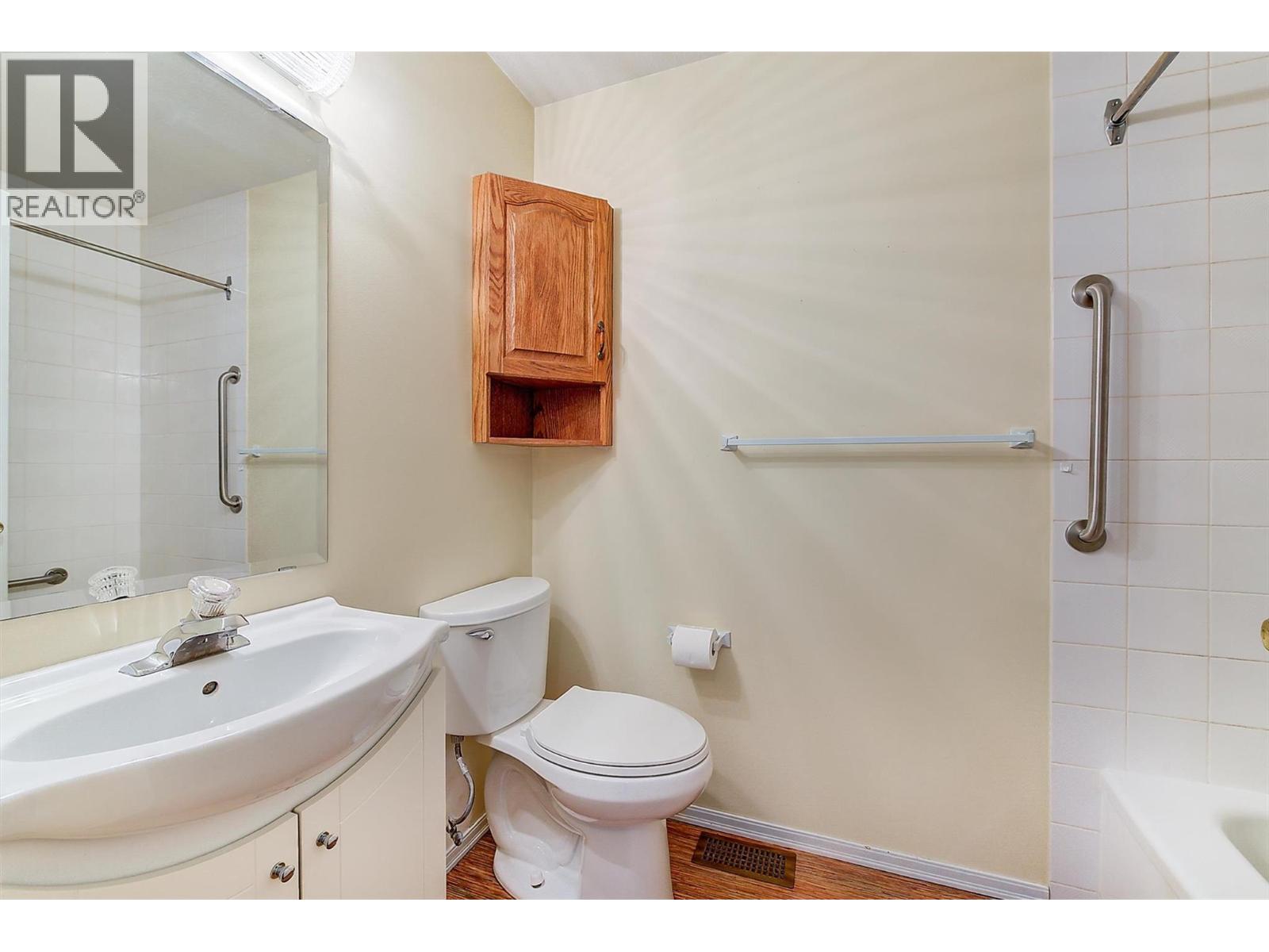 113 1885 Parkview Crescent, Kelowna