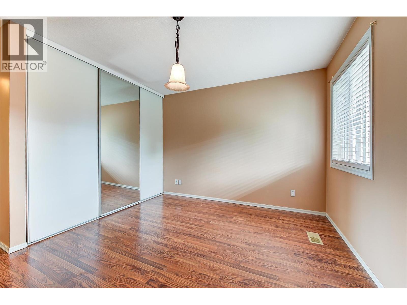 113 1885 Parkview Crescent, Kelowna