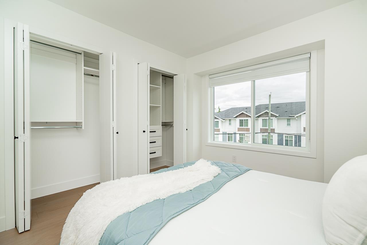 Photo 27 of 5 2525 156 Street, Surrey BC