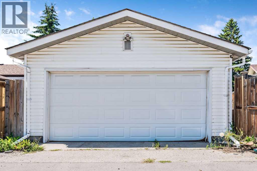 Single Family House Bungalow for Sale in  Maitland Hill NE Marlborough Park Calgary 