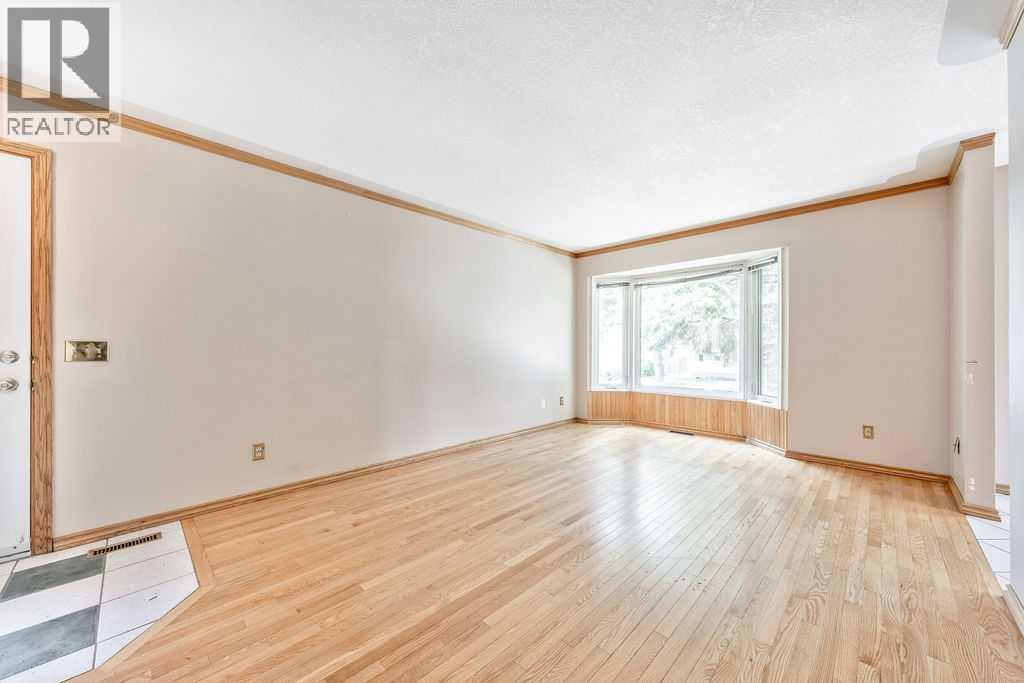 Single Family House Bungalow for Sale in  Maitland Hill NE Marlborough Park Calgary 