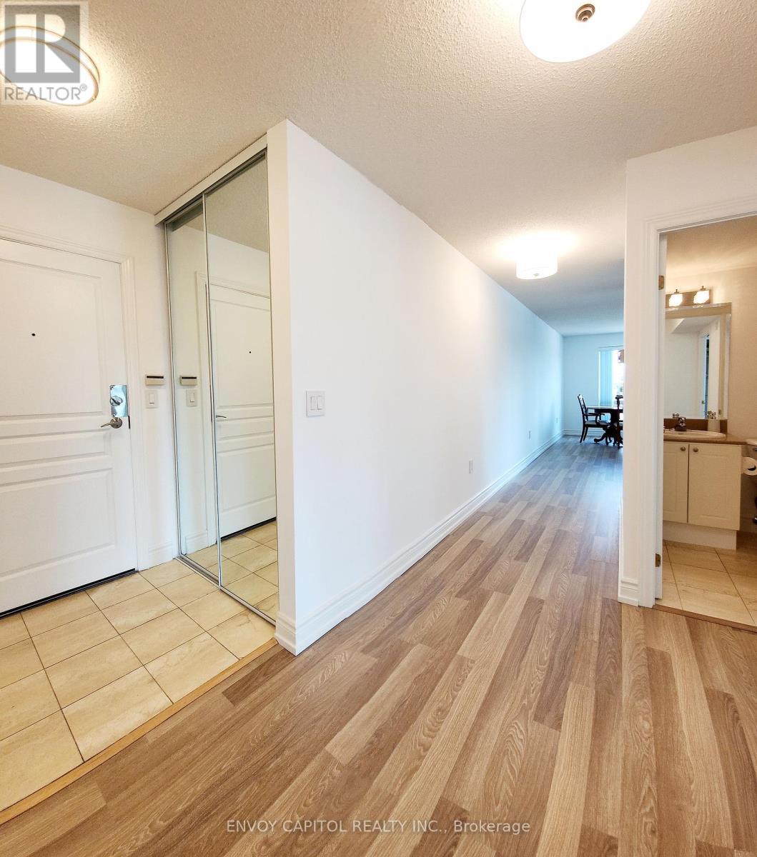 Photo 4 of 602 1 Hycrest Avenue, Toronto ON