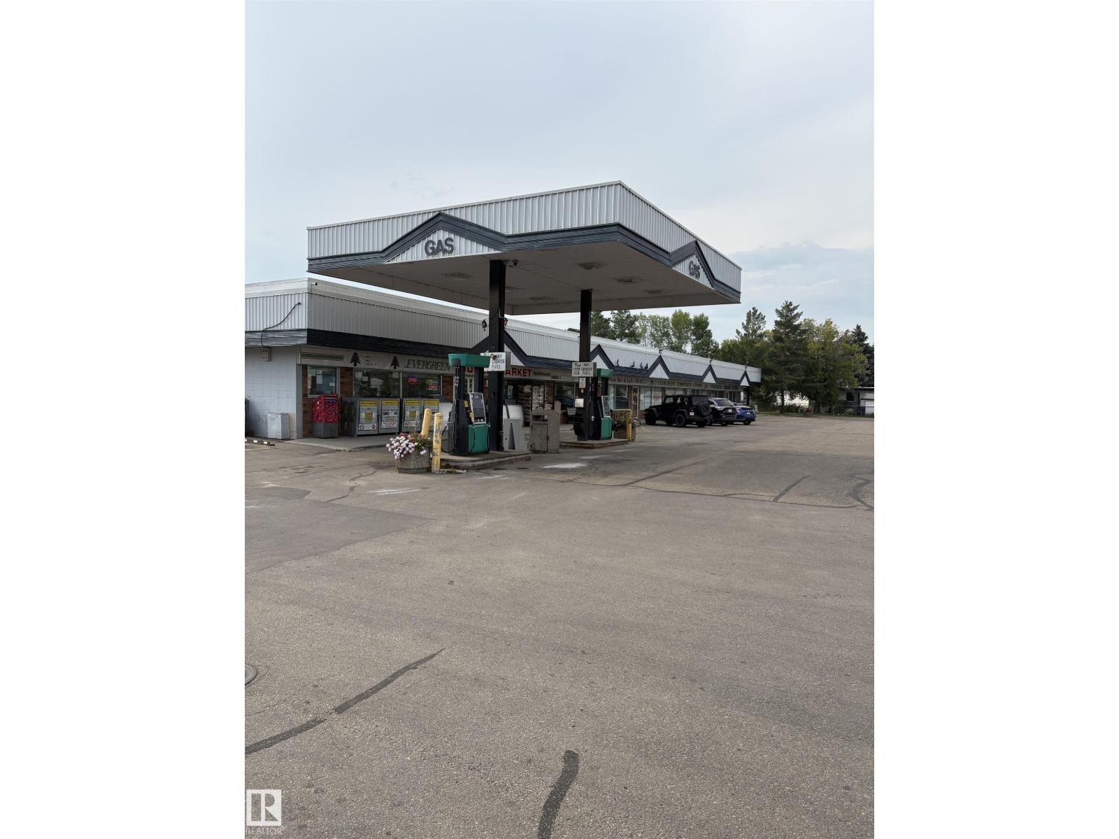 Photo 20 of 610 Evergreen Park Dr Nw Nw, Edmonton AB