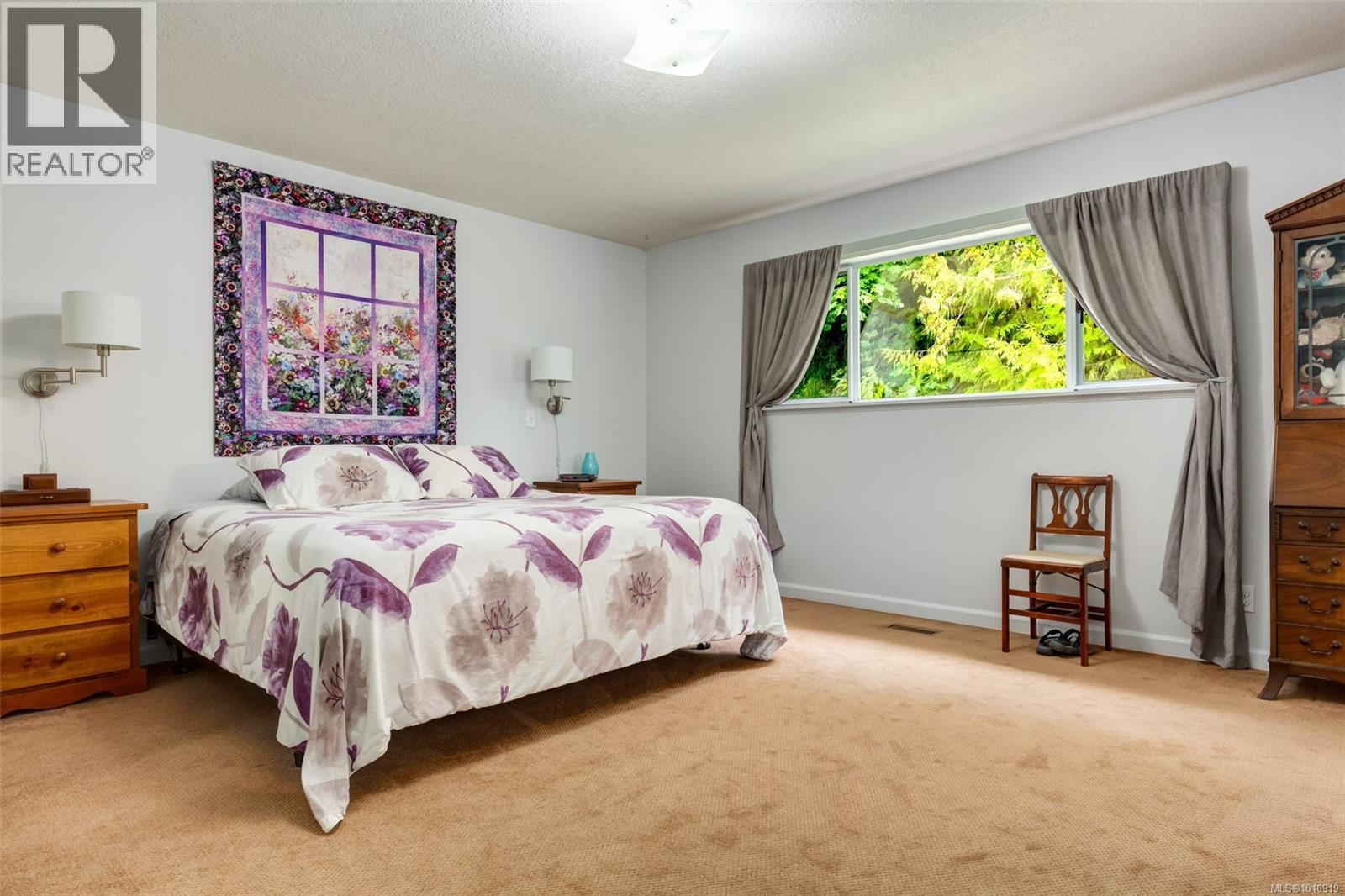 Photo 12 of 1760 Woobank Rd, Nanaimo BC