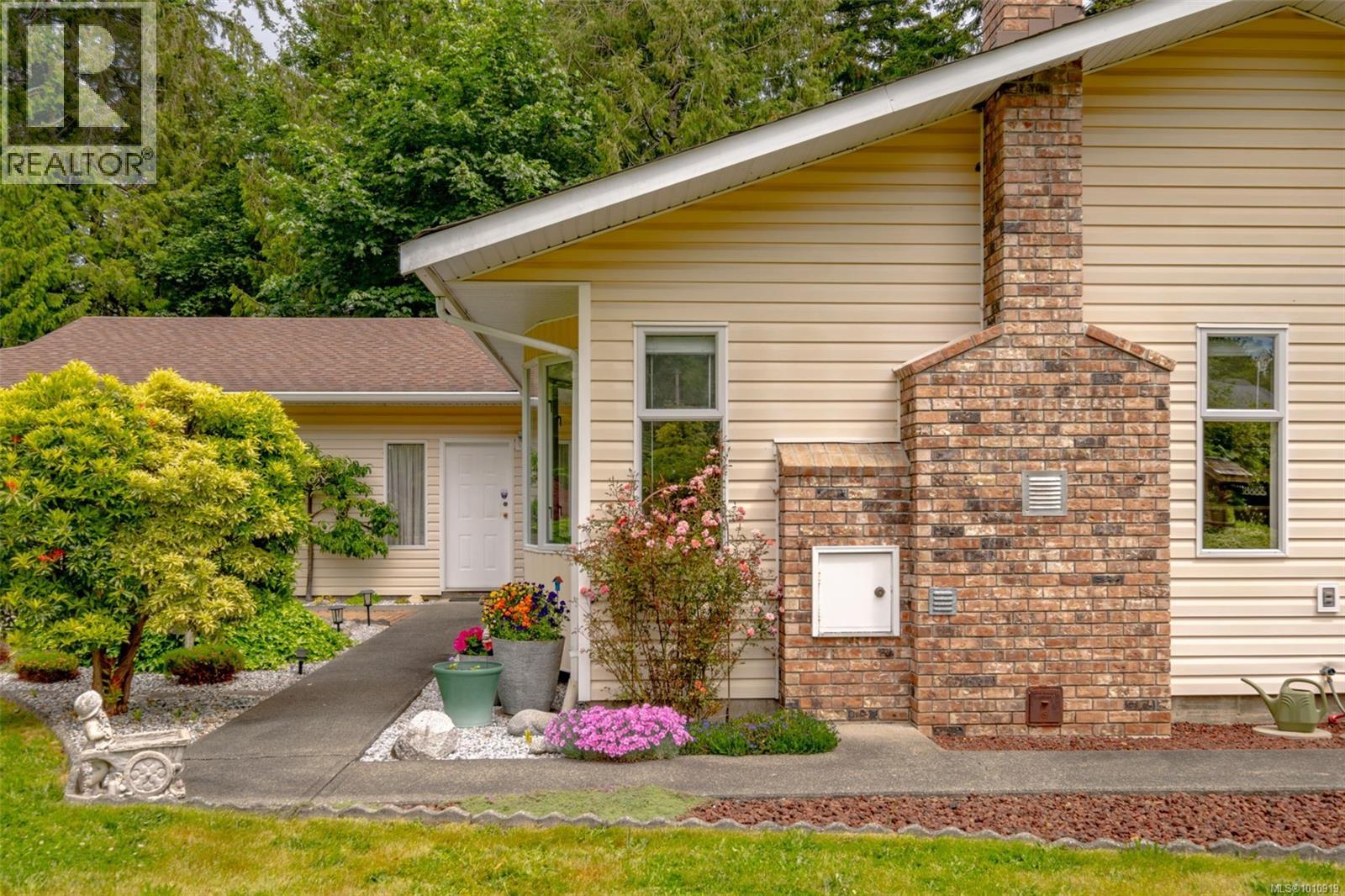 Photo 38 of 1760 Woobank Rd, Nanaimo BC