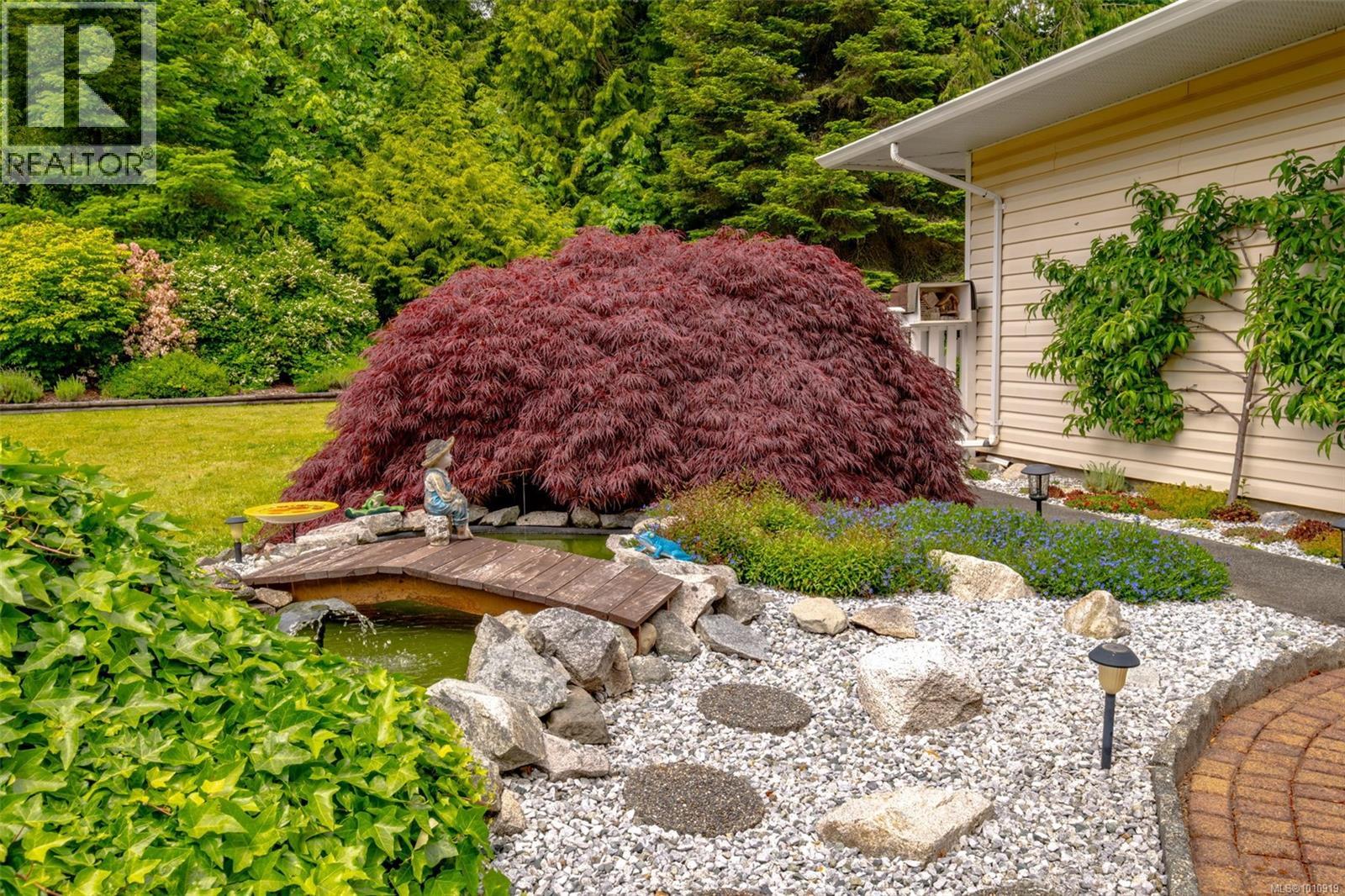 Photo 7 of 1760 Woobank Rd, Nanaimo BC