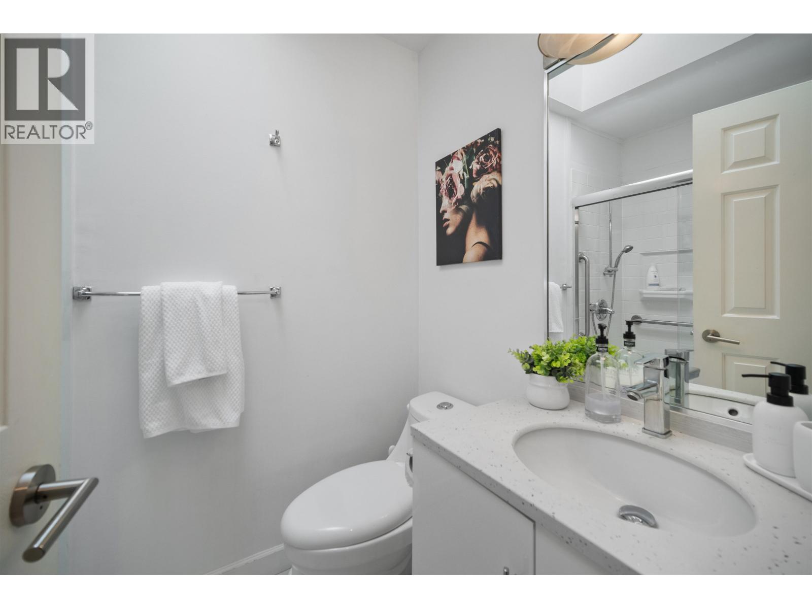 Photo 10 of 248 E 59th Avenue, Vancouver BC