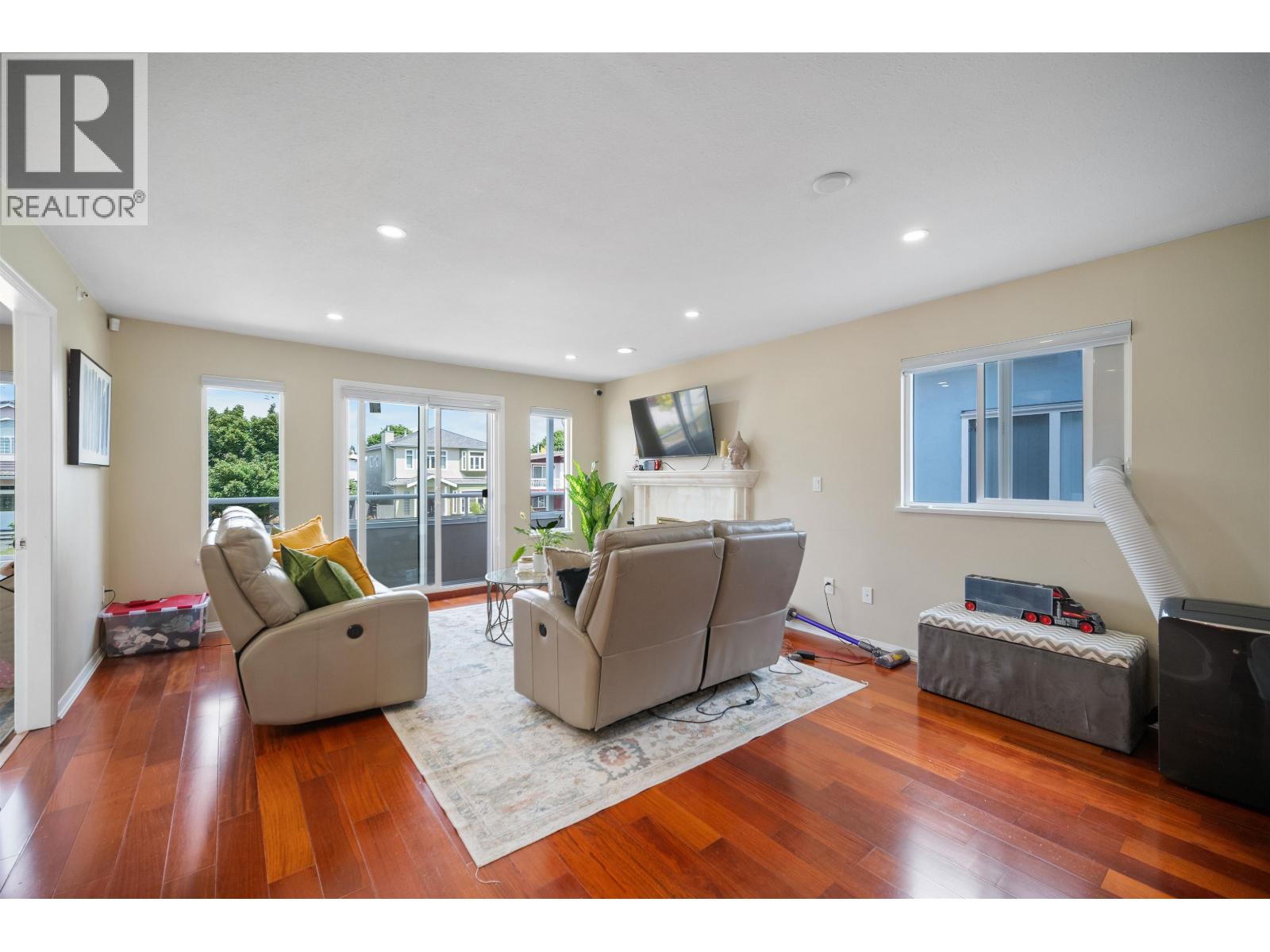 Photo 7 of 248 E 59th Avenue, Vancouver BC