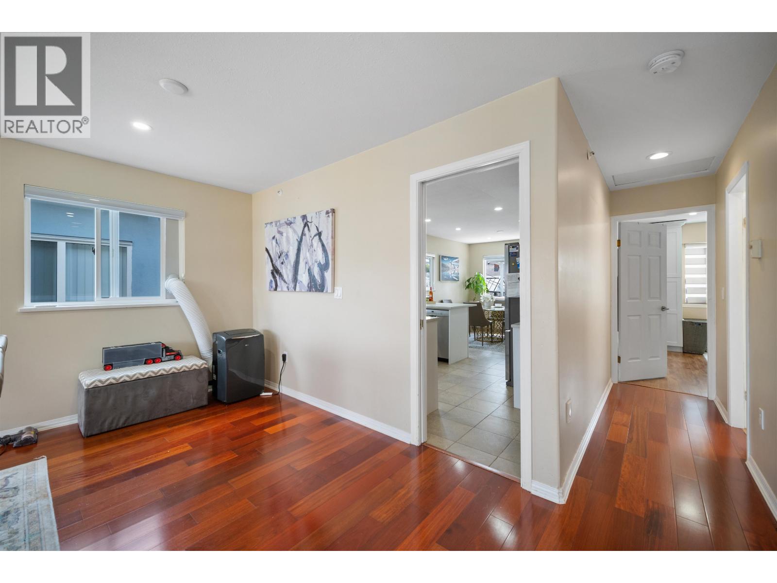 Photo 13 of 248 E 59th Avenue, Vancouver BC