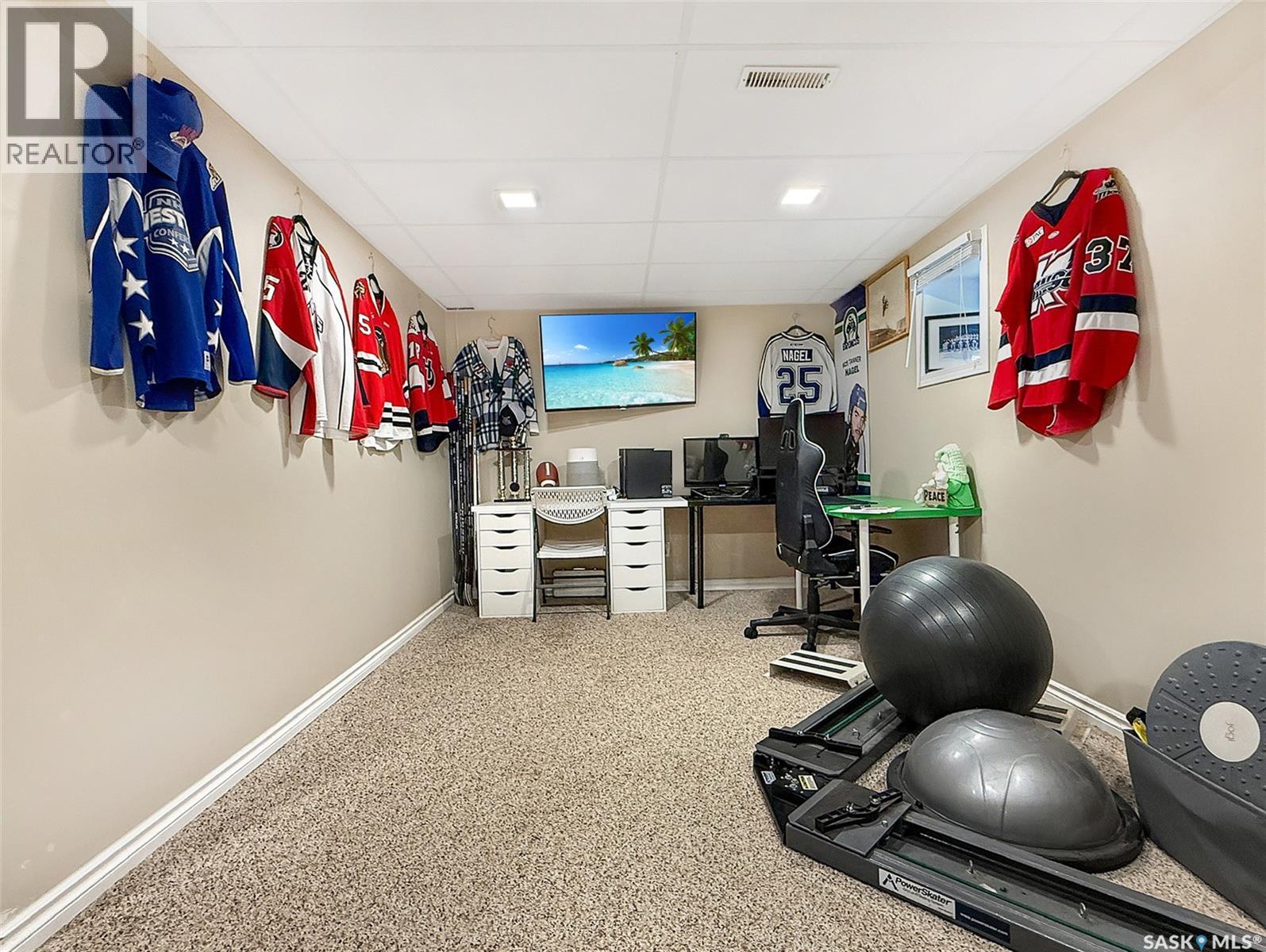 Single Family House Bungalow for Sale in  th AVENUE NW Swift Current 