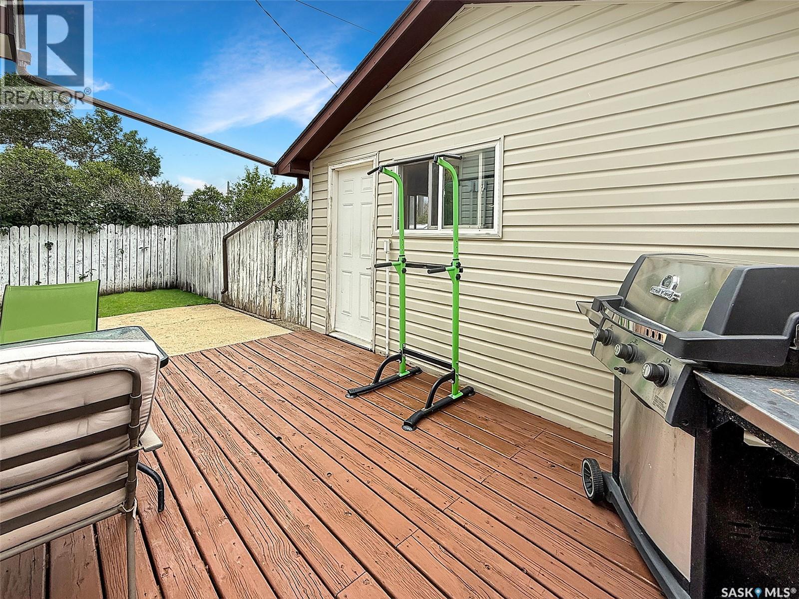 Single Family House Bungalow for Sale in  th AVENUE NW Swift Current 