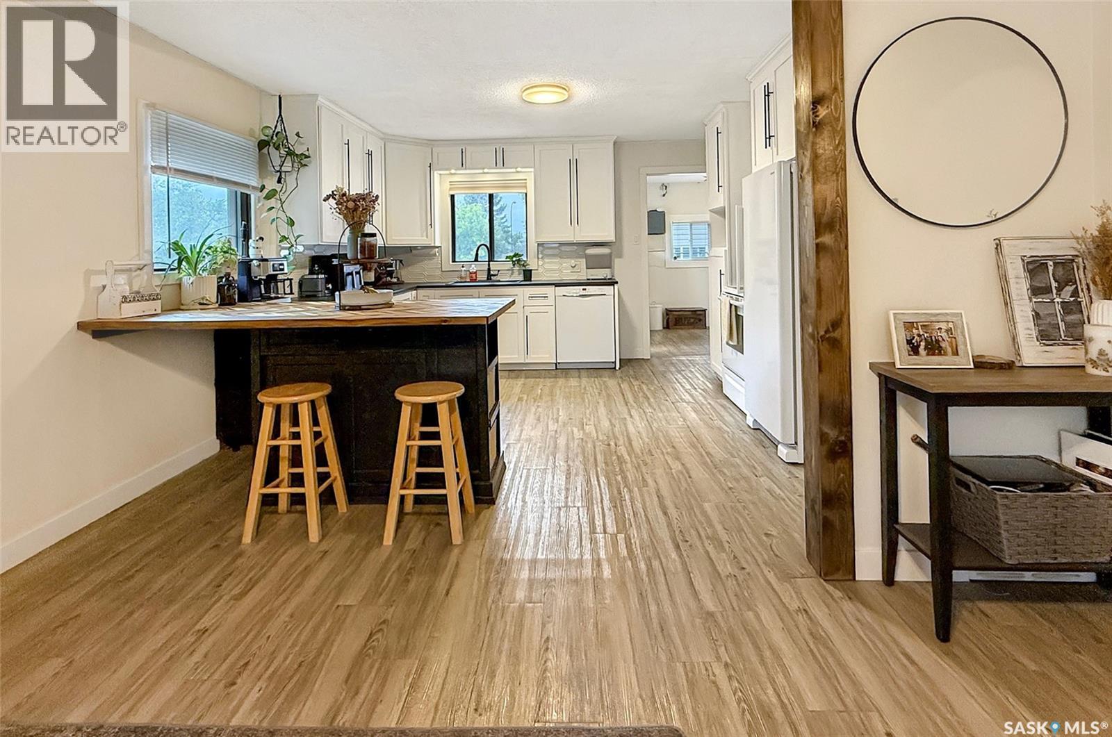 Single Family House Bungalow for Sale in  th AVENUE NW Swift Current 