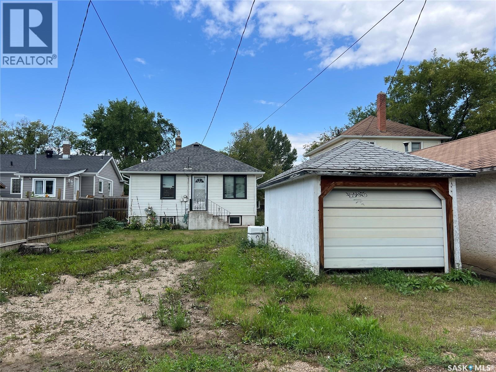 Photo 3 of 53 23rd Street E, Prince Albert SK