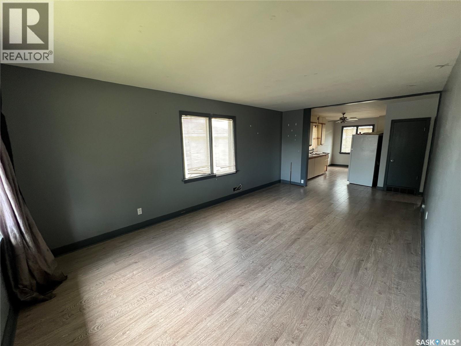 Photo 7 of 53 23rd Street E, Prince Albert SK