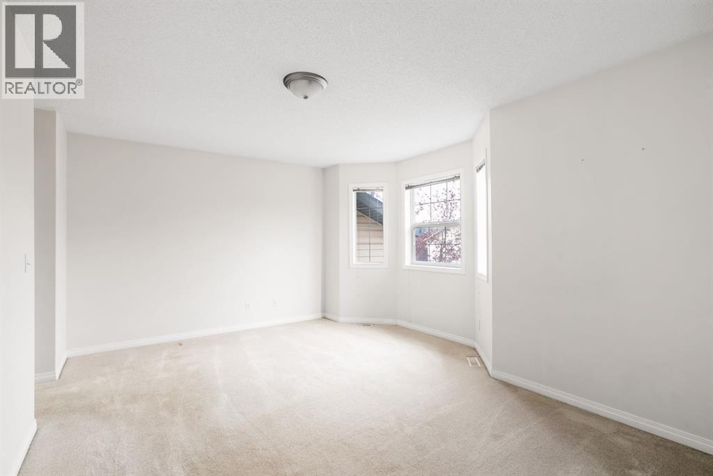 Photo 8 of 14 101 Langevin Road, Fort Mcmurray AB