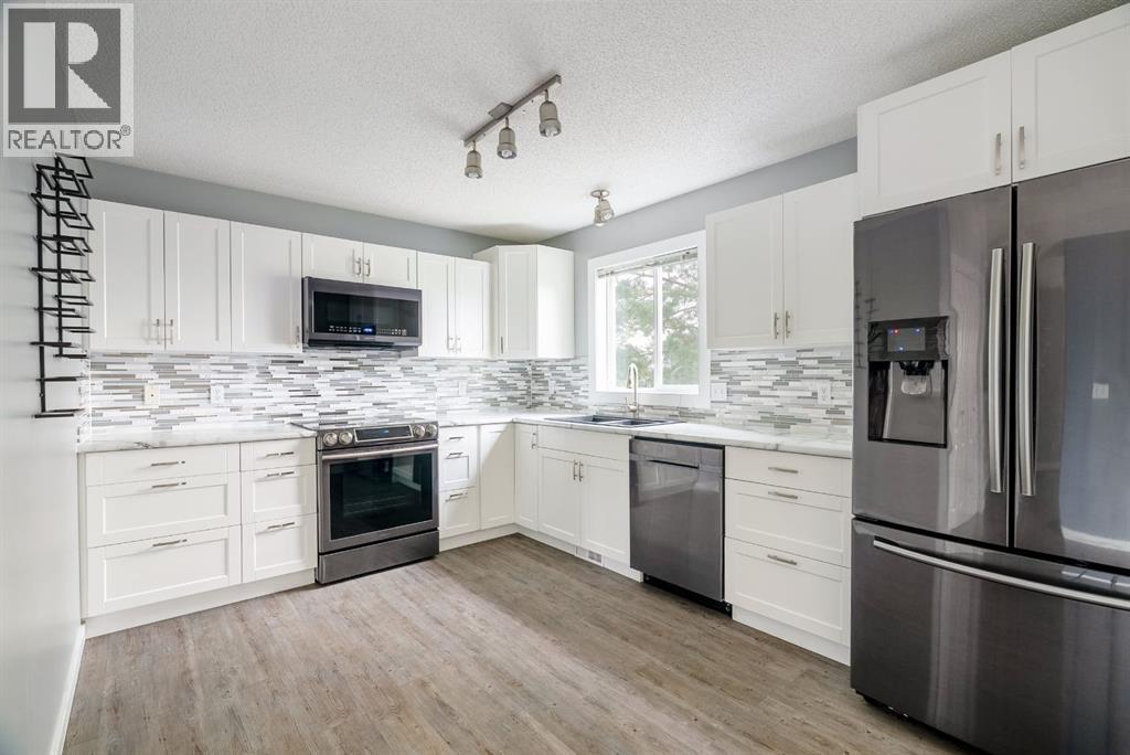 Photo 14 of 14 101 Langevin Road, Fort Mcmurray AB