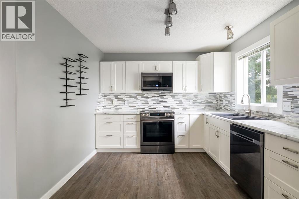 Photo 21 of 14 101 Langevin Road, Fort Mcmurray AB