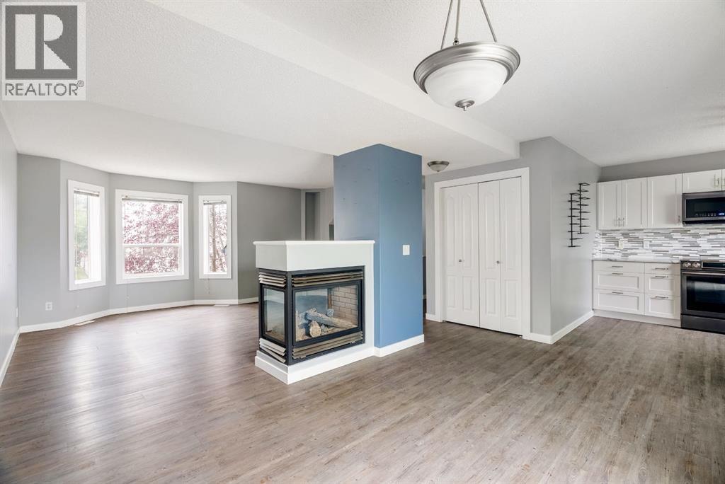 Photo 12 of 14 101 Langevin Road, Fort Mcmurray AB