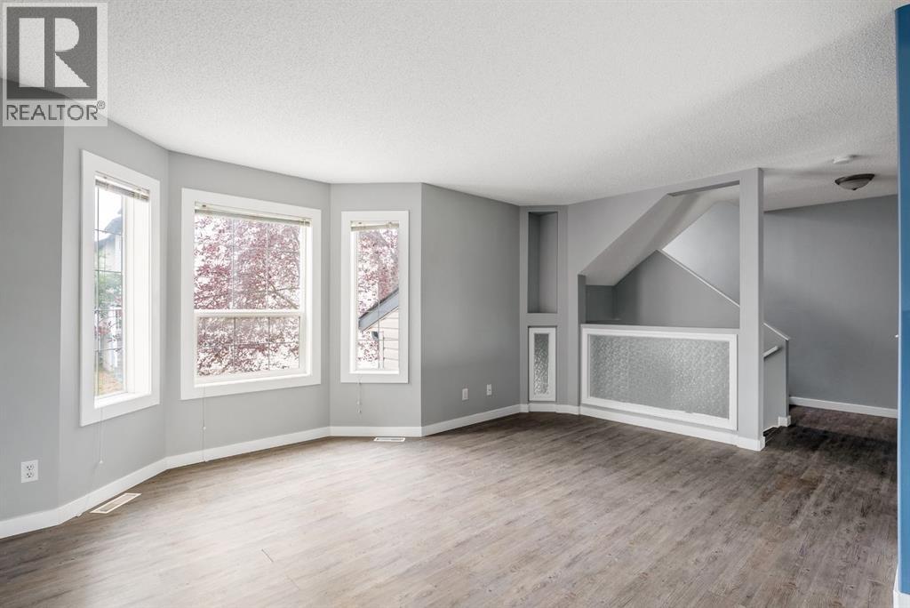 Photo 2 of 14 101 Langevin Road, Fort Mcmurray AB