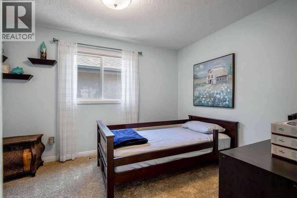 Single Family House for Sale in  Cranleigh Manor SE Cranston Calgary 
