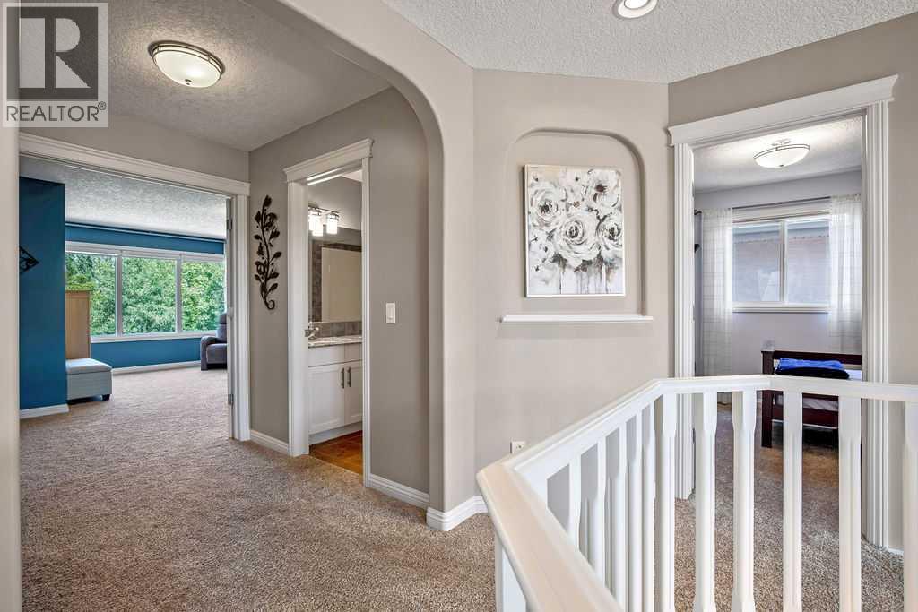 Single Family House for Sale in  Cranleigh Manor SE Cranston Calgary 