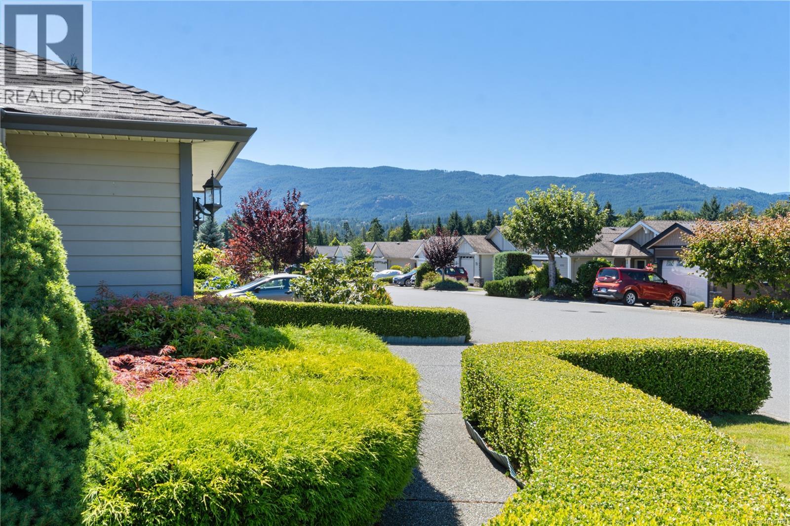 Photo 4 of 3975 Magnolia Dr, Nanaimo BC