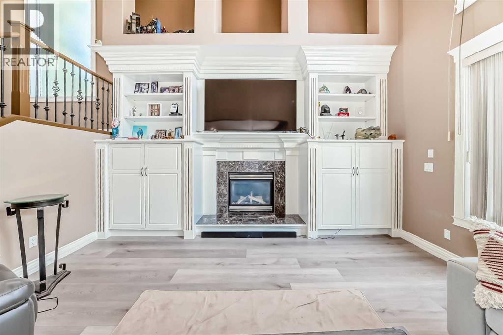 Single Family House for Sale in  Simcoe Close SW Signal Hill Calgary 