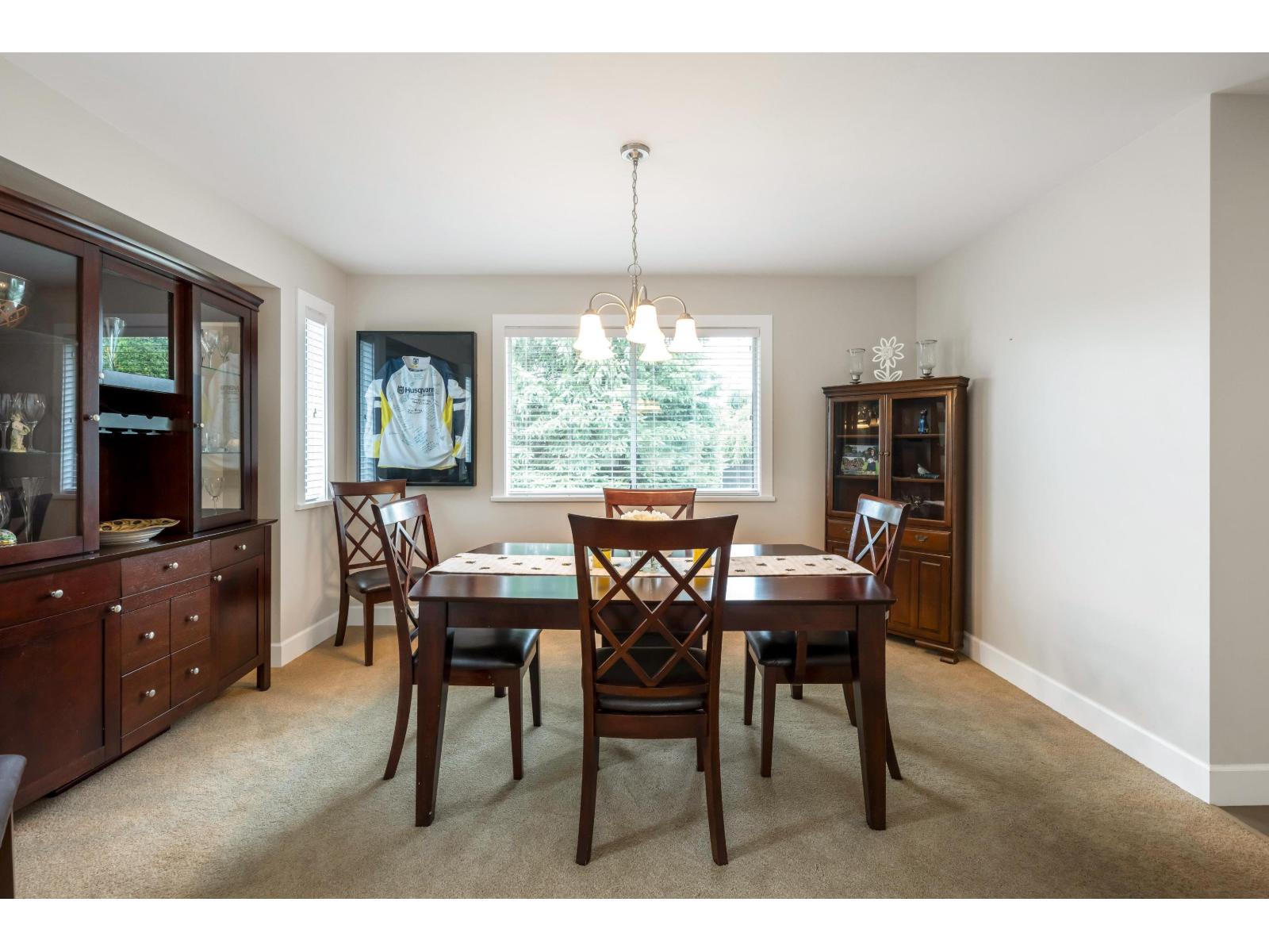 Photo 6 of 5644 E Sunrise Crescent, Surrey BC