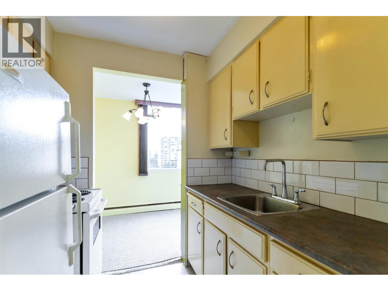 Photo 7 of 1202 1850 Comox Street, Vancouver BC