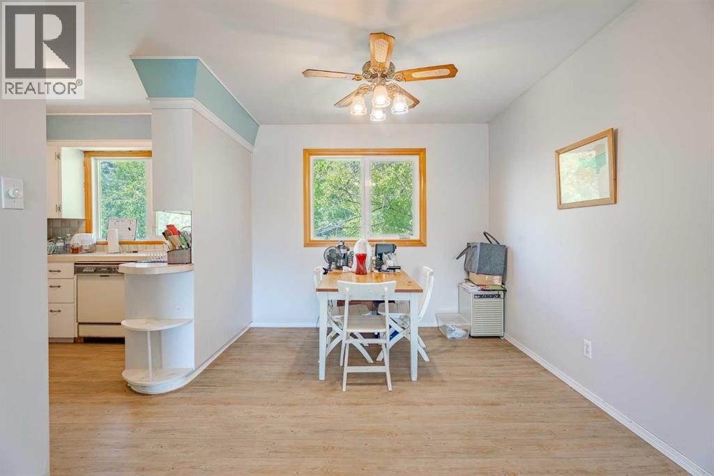 Single Family House Bi-level for Sale in  Blakiston Drive NW Brentwood Calgary 