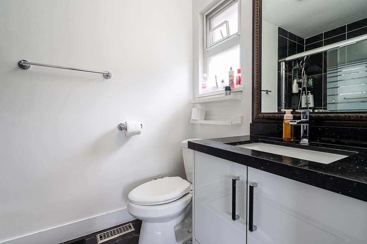 Photo 17 of 8736 140 A Street, Surrey BC