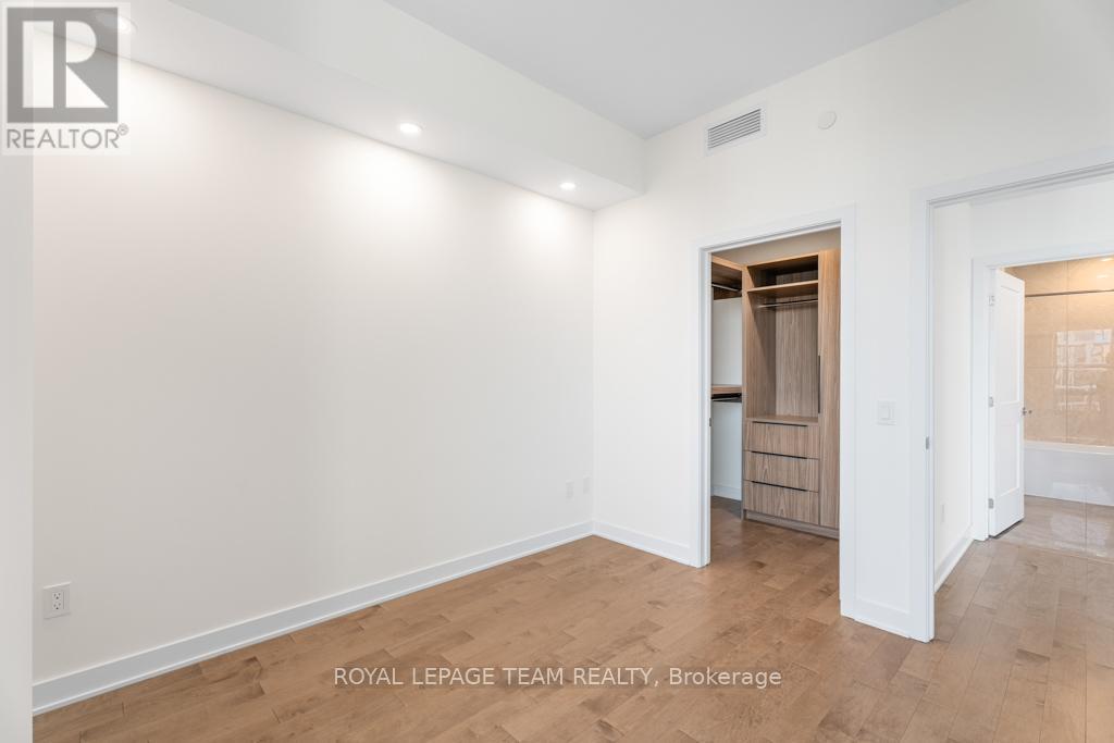 Photo 9 of 2705 340 Queen Street, Ottawa ON