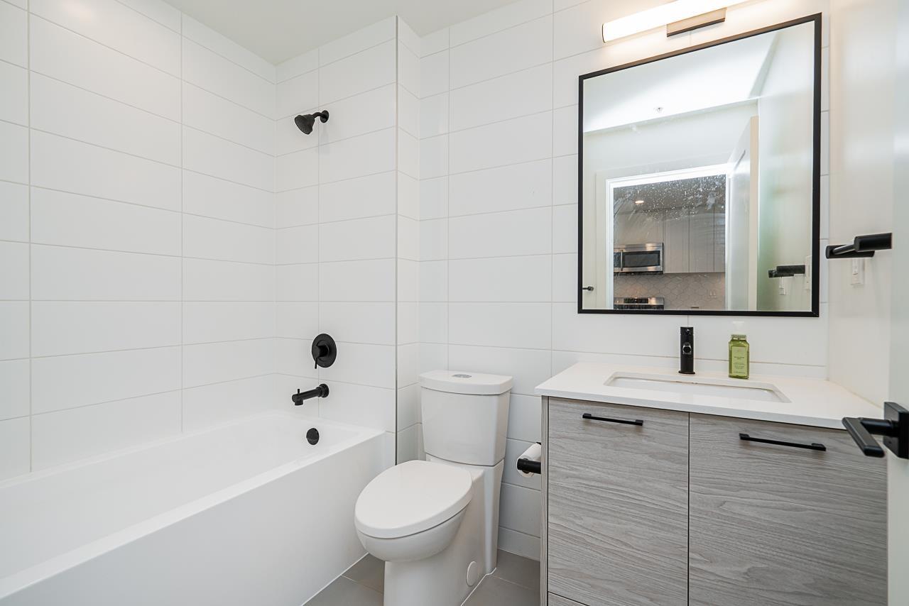 Photo 36 of 305 8327 201 Street, Langley BC