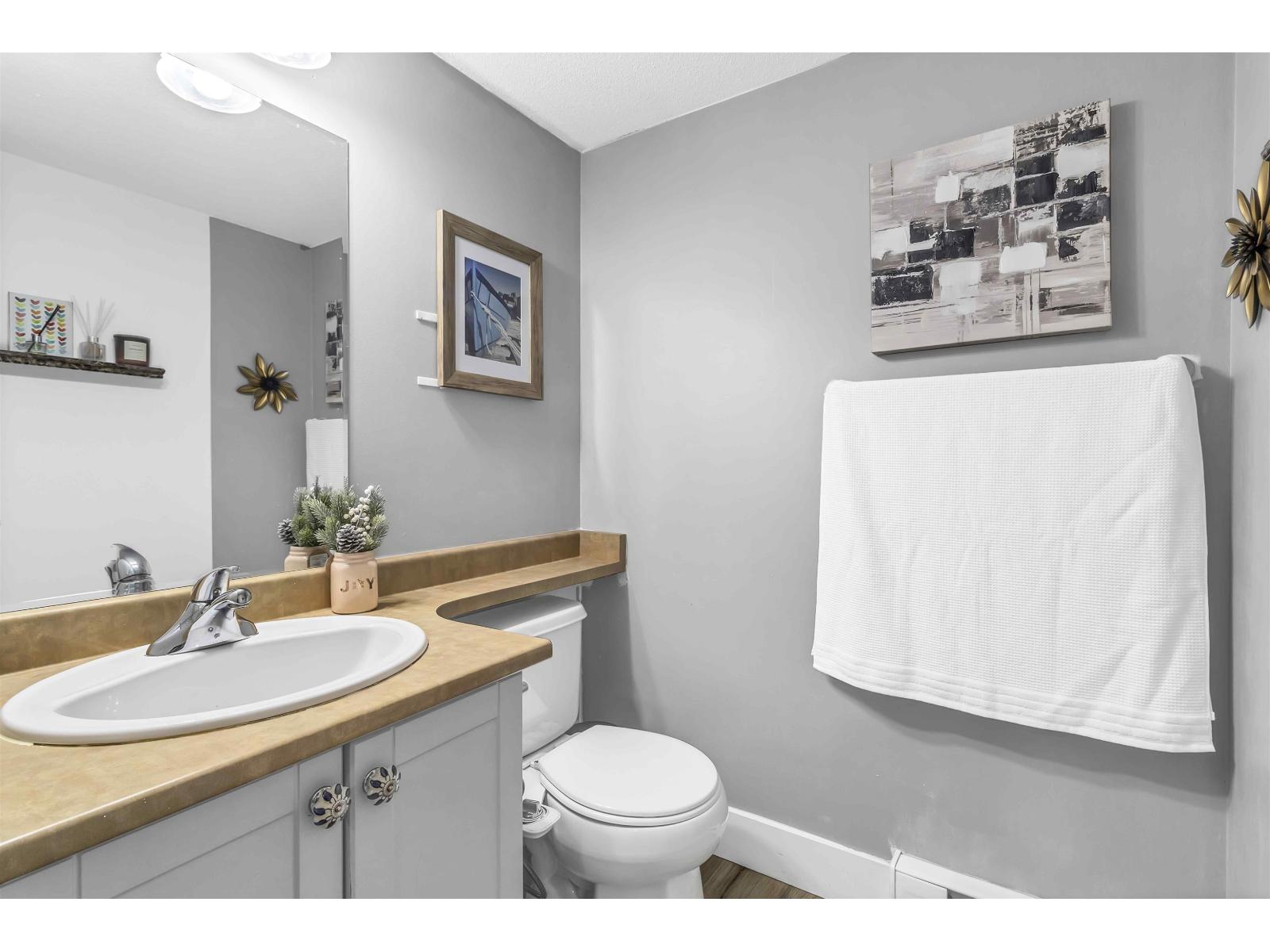 Photo 16 of 174 16177 83 Avenue, Surrey BC