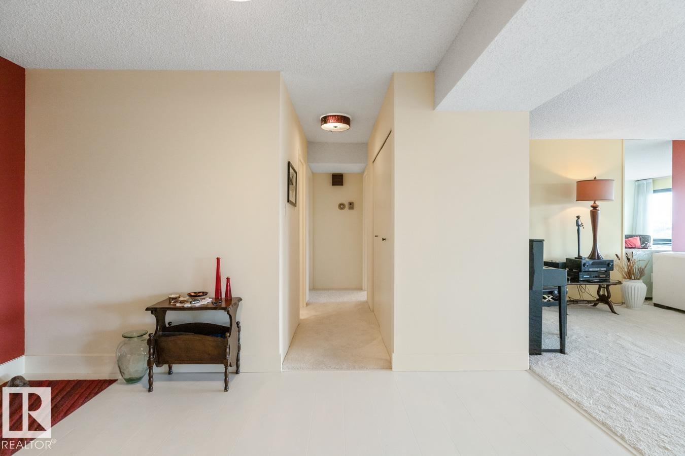 Photo 11 of 402 9929 Saskatchewan Dr Nw, Edmonton AB